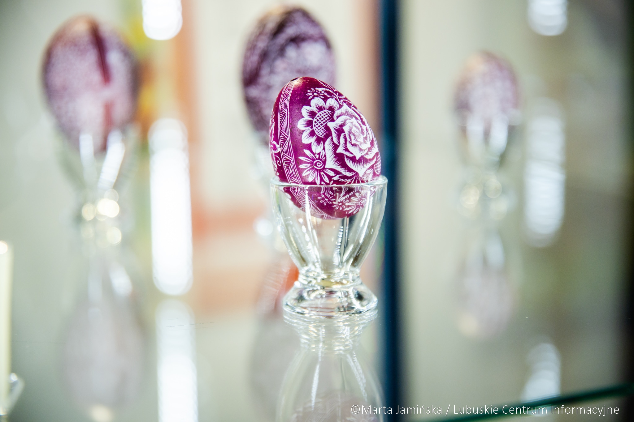 Prawie 200 pisanek z całej Polski można oglądać w Spichlerzu na wystawie pokonkursowej 53. Ogólnopolskiego Konkursu Pisanek im. Michała Kowalskiego.