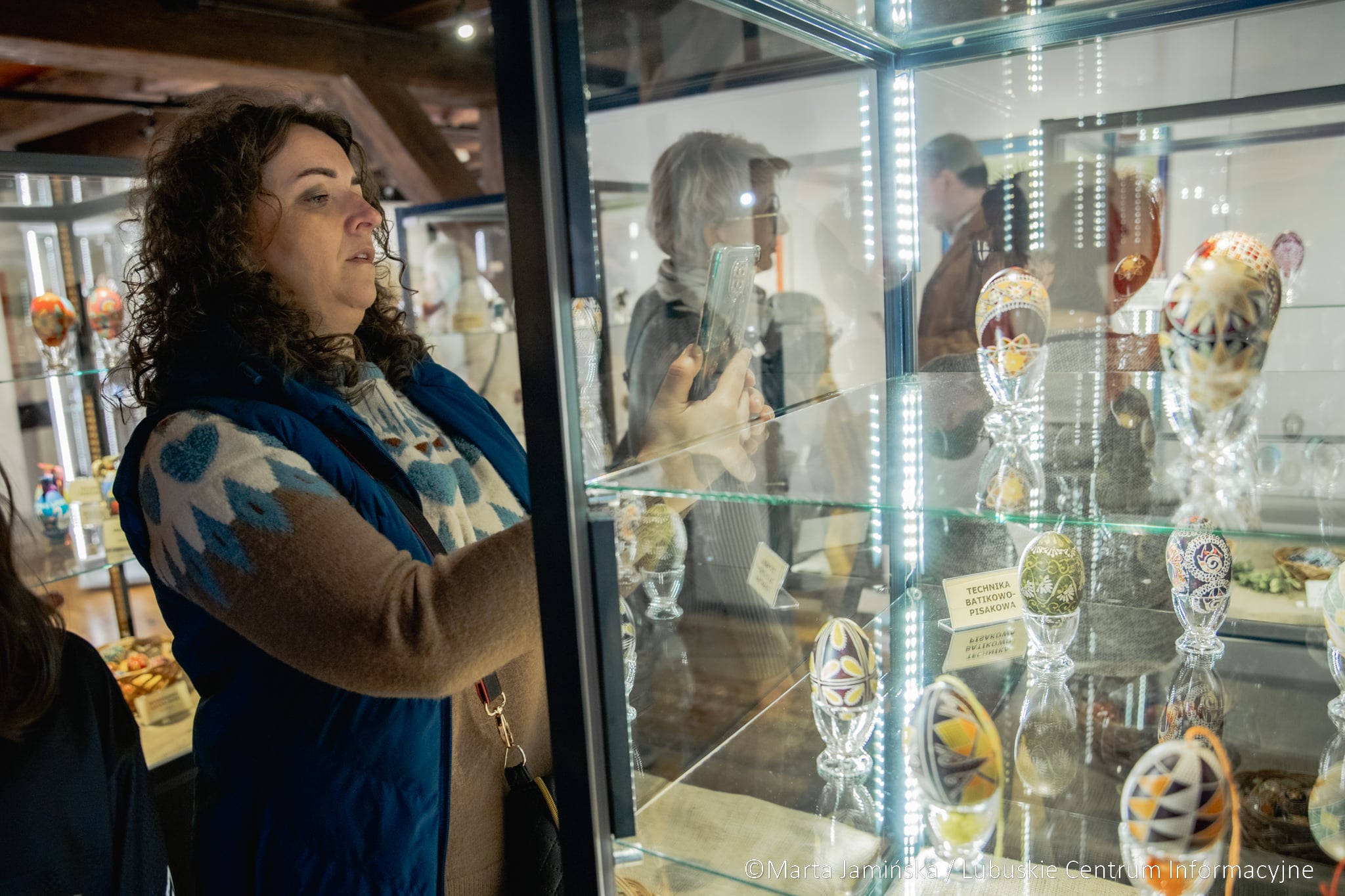 Prawie 200 pisanek z całej Polski można oglądać w Spichlerzu na wystawie pokonkursowej 53. Ogólnopolskiego Konkursu Pisanek im. Michała Kowalskiego.