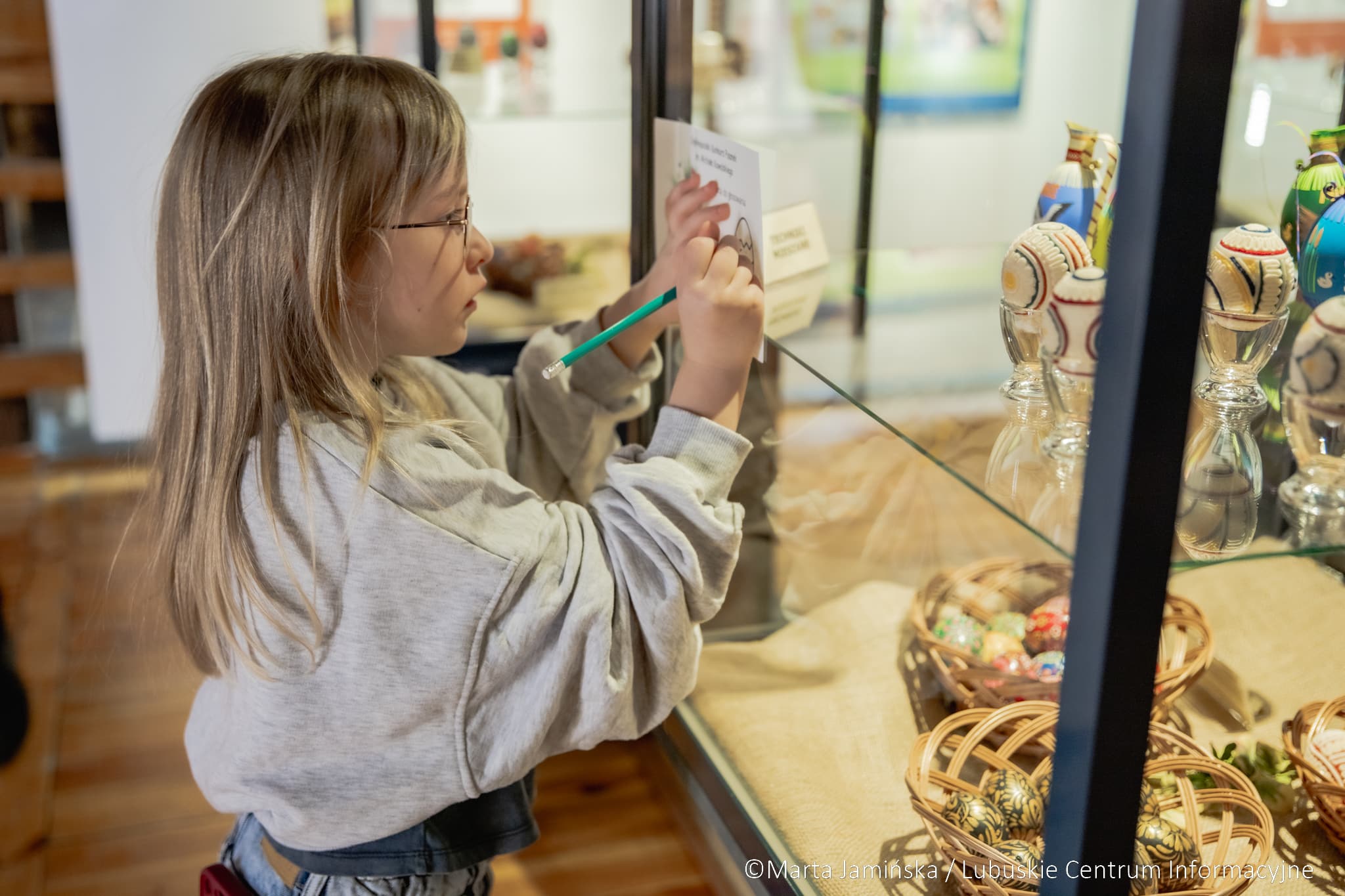 Prawie 200 pisanek z całej Polski można oglądać w Spichlerzu na wystawie pokonkursowej 53. Ogólnopolskiego Konkursu Pisanek im. Michała Kowalskiego.