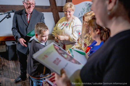 Prawie 200 pisanek z całej Polski można oglądać w Spichlerzu na wystawie pokonkursowej 53. Ogólnopolskiego Konkursu Pisanek im. Michała Kowalskiego.