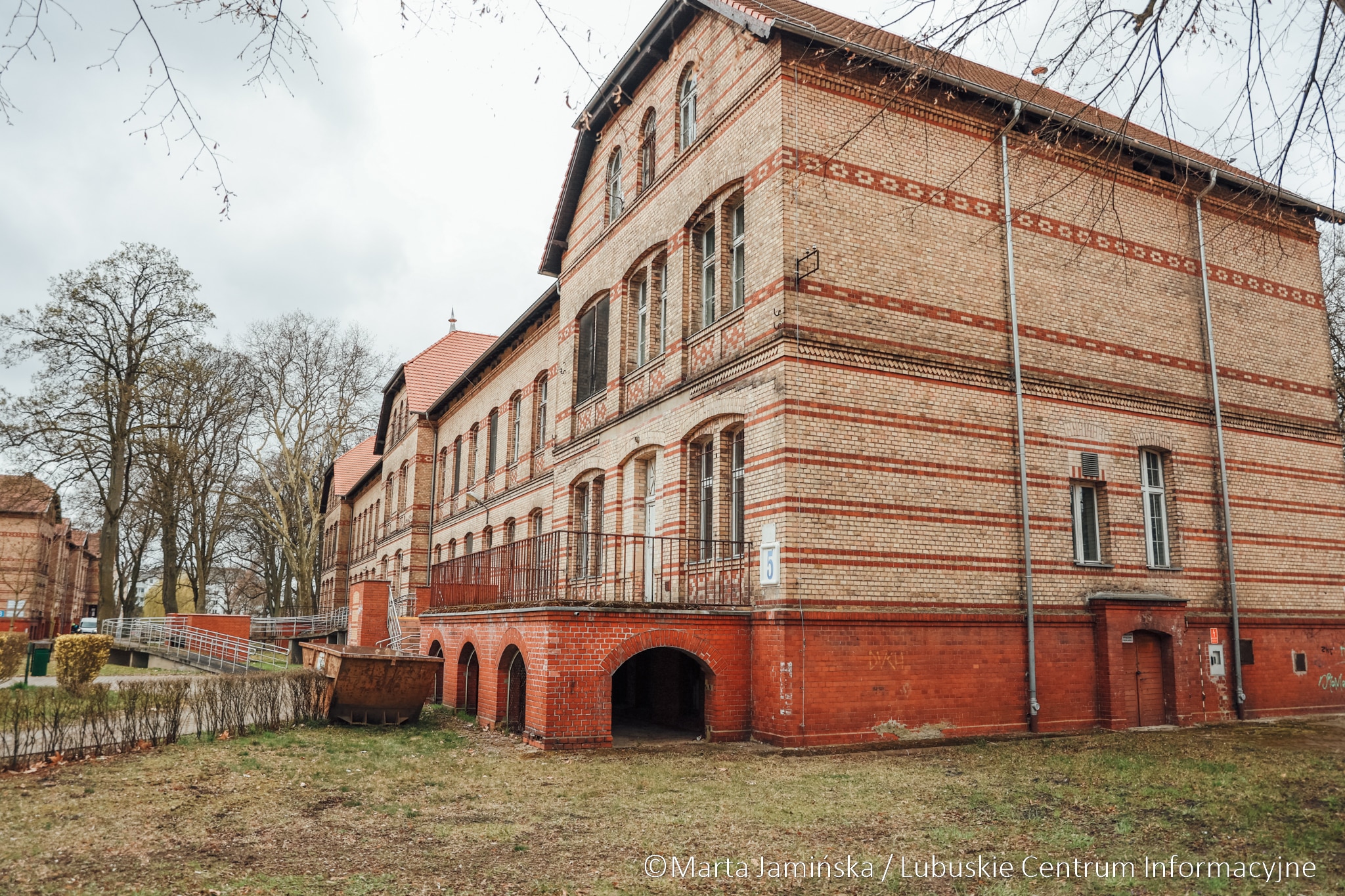 Pawilon szpitalny przy ul. Walczaka fot. Marta Jamińska