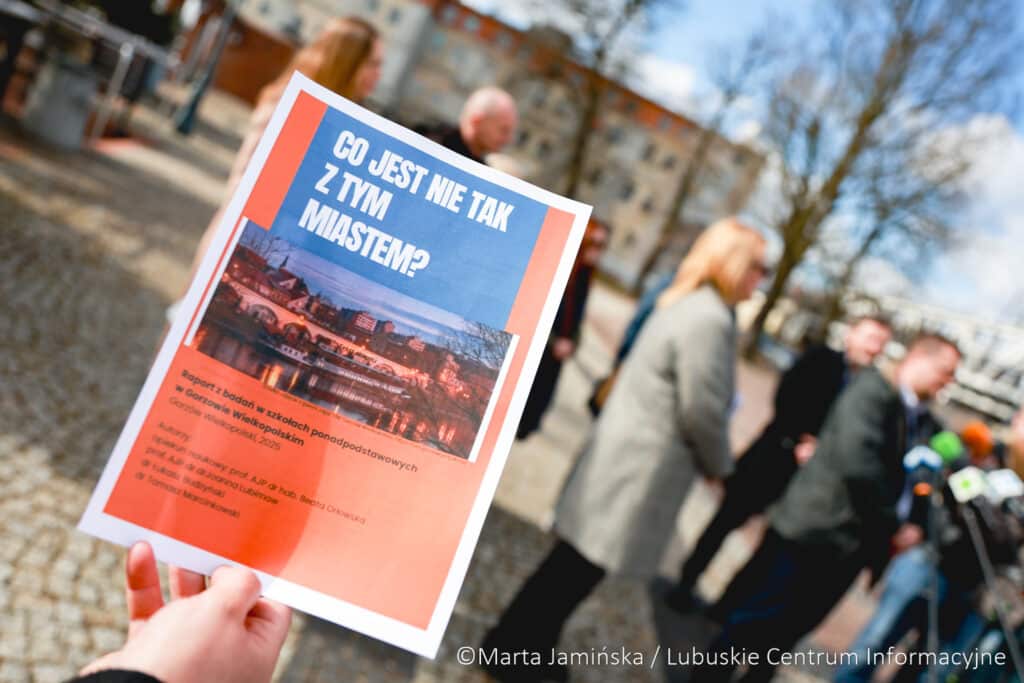 "Co jest nie tak z tym miastem" - raport z badań AJP