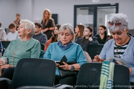 W Lubuskim Centrum Cyfryzacji Go Cloud w Gorzowie Wielkopolskim odbyło się spotkanie w ramach „Tygodnia Włączenia Cyfrowego Osób Starszych”
