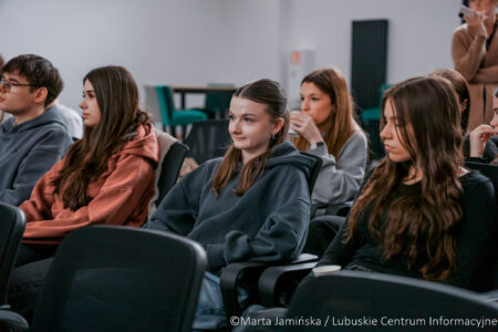 W Lubuskim Centrum Cyfryzacji Go Cloud w Gorzowie Wielkopolskim odbyło się spotkanie w ramach „Tygodnia Włączenia Cyfrowego Osób Starszych”