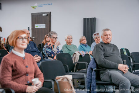 W Lubuskim Centrum Cyfryzacji Go Cloud w Gorzowie Wielkopolskim odbyło się spotkanie w ramach „Tygodnia Włączenia Cyfrowego Osób Starszych”