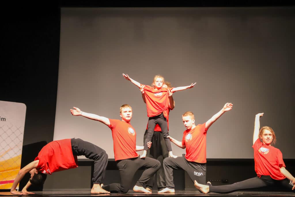 Podczas inauguracji projektu zaprezentowali się uczniowie Zespołu Szkół nr 14 w Gorzowie Wlkp. Fot. MCK w Gorzowie