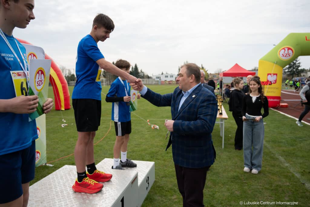 Finał Lubuskiej Olimpiady Młodzieży w biegach przełajowych w Babimoście