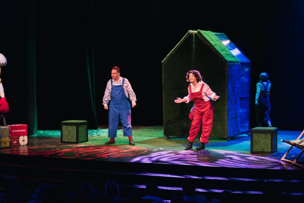 . Już 1 maja o godzinie 12:00 na scenie pojawi się spektakl „Karmelek” w reżyserii Beaty Chorążykiewicz.