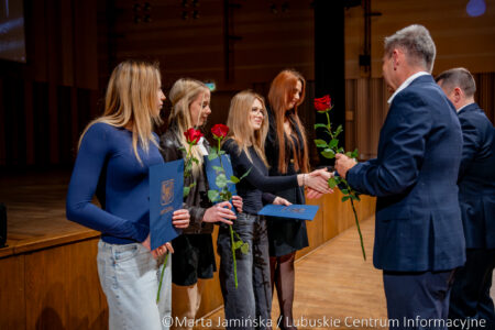 Gala nagród sportowych w Filharmonii Gorzowskiej. Wyróżniono najlepszych sportowców i trenerów.