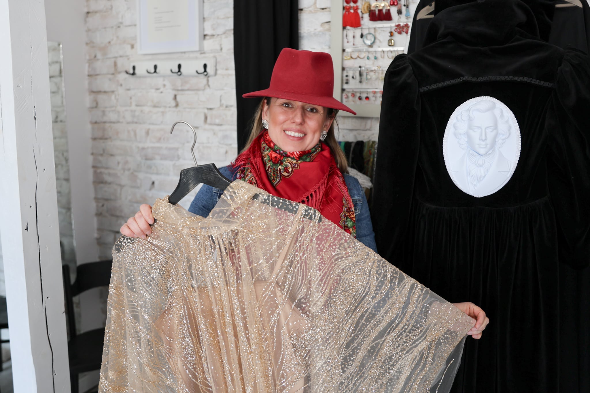 Lubuska projektantka mody Natalia Ślizowska szykuje się na wyjątkowy pokaz w Kazachstanie gdzie zaprezentuje swoją najnowszą kolekcję folk fusion  Natalia Ślizowska Chcę żeby modę można było także poczuć